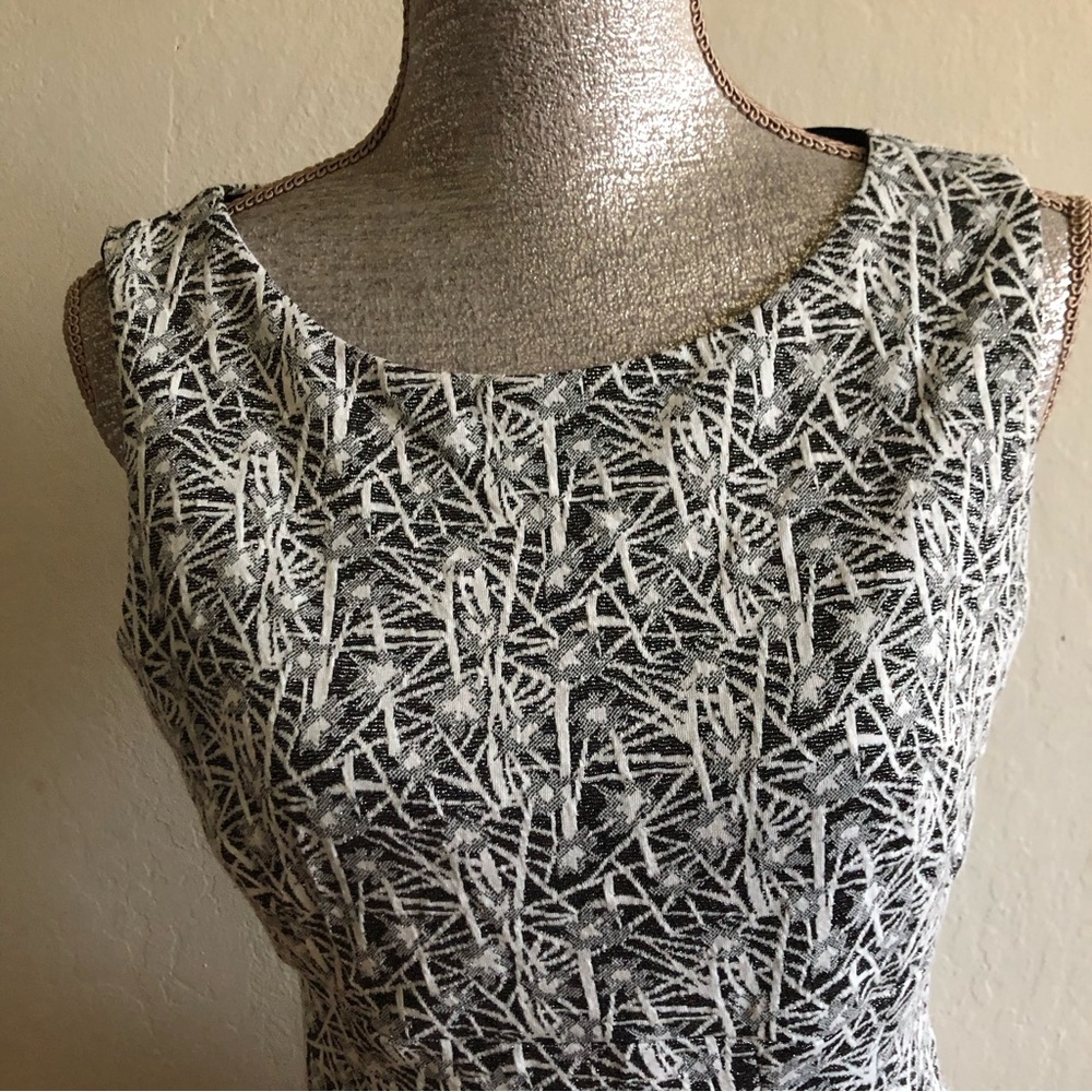 Enfocus Studio Patterned Boatneck Sleeveless Dress - image 2